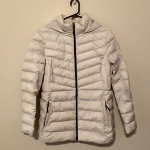 Puffer Jacket woman’s , white, size large.